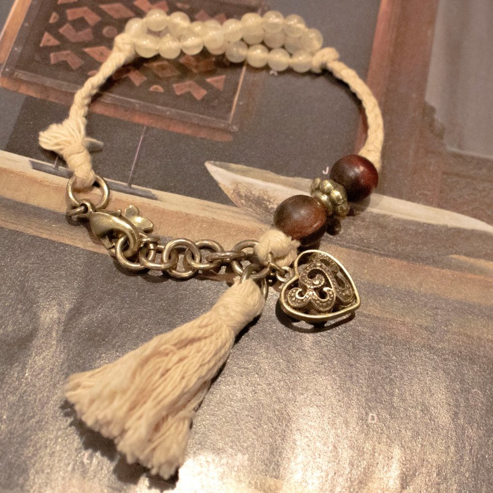Boutique Natural Rope Bronze Charm Heart Butterfly Bohemian Wood Bead Bracelet - Picture 3 of 12
